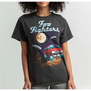 Foo Fighters Van Tour T-Shirt Distressed Black White Thread SMALL